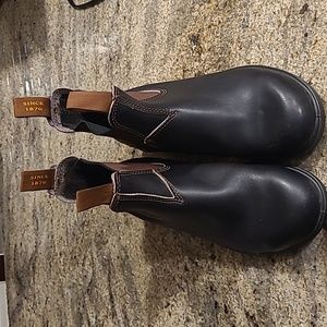 Blundstone 500 Chocolate Leather Slip On Boots size 8